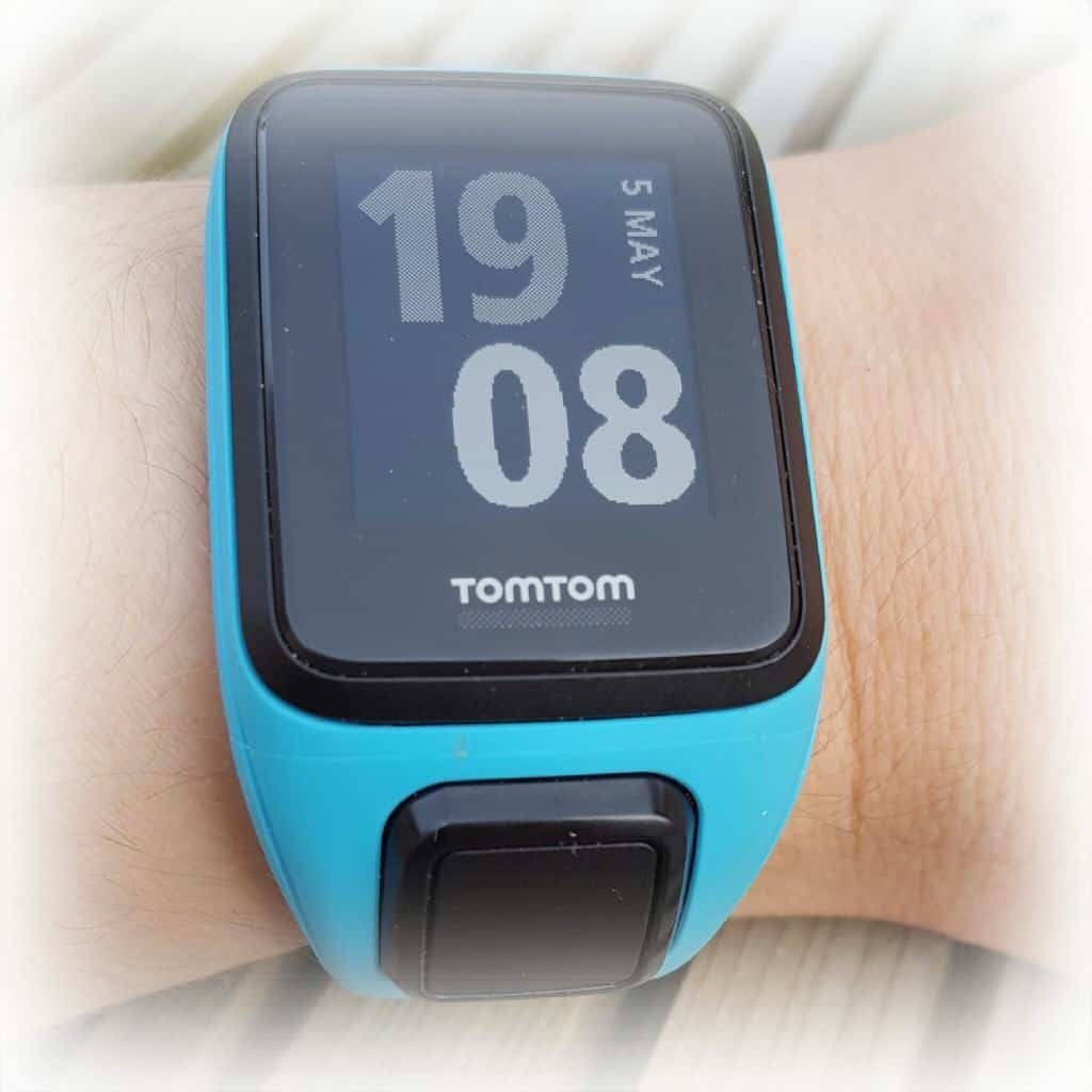 A review of the TomTom Spark Cardio with music and headphones