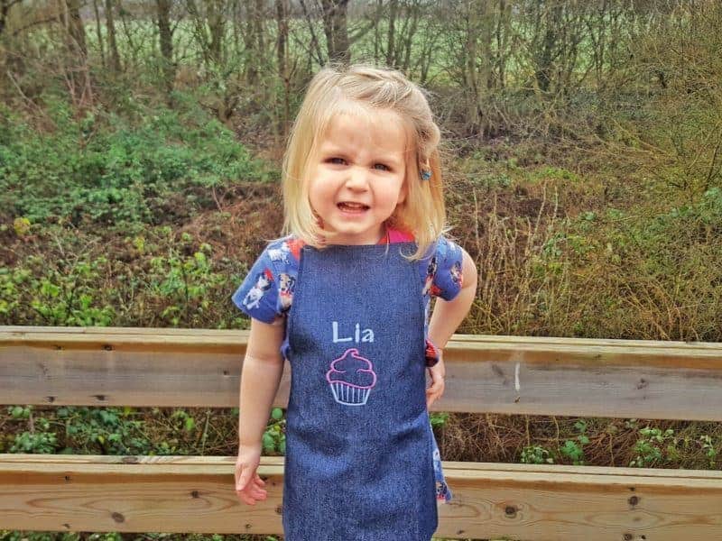 Arty Apple Personalised Aprons – Review and Giveaway