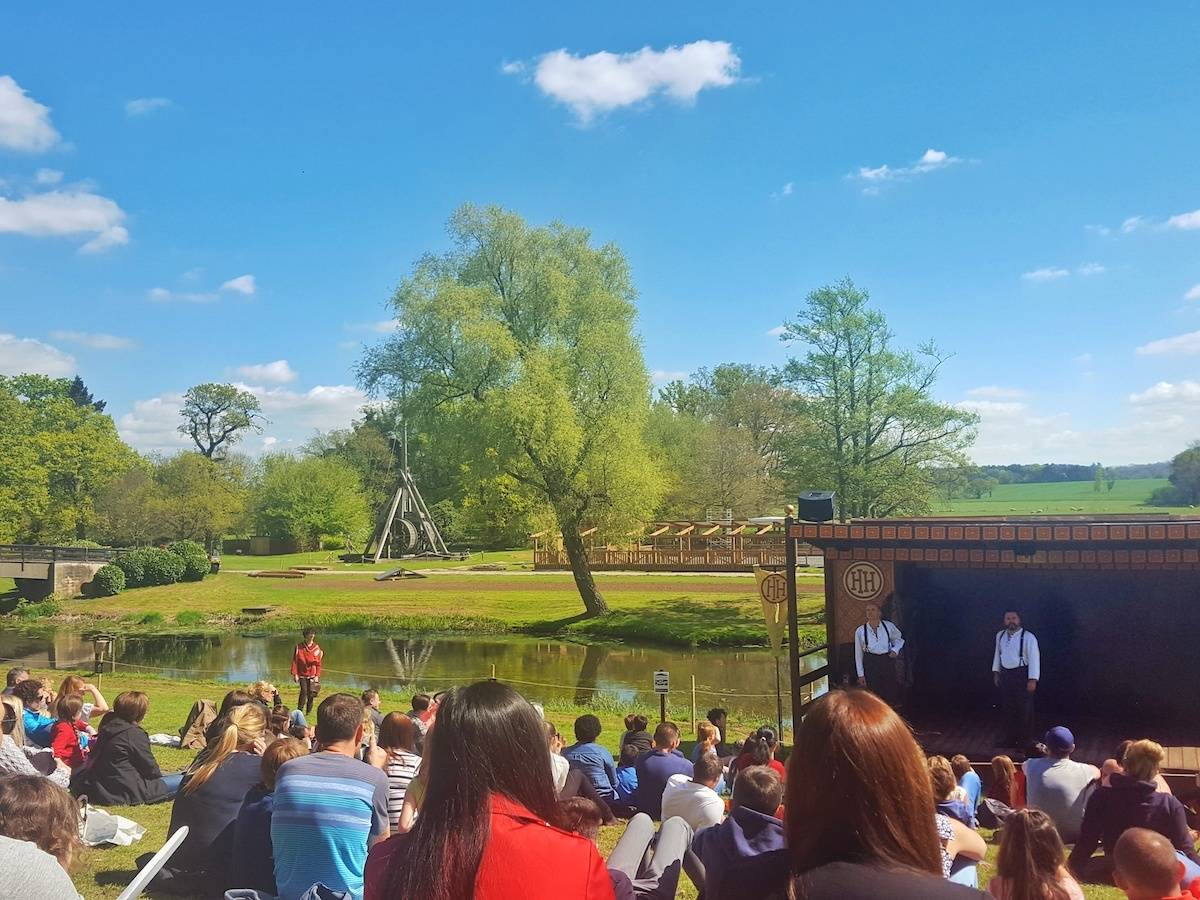 Looking for a fun, educational day out in the West Midlands? We can highly recommend Warwick Castle. Check out the connection between Horrible Histories and Warwick Castle and find out how you can learn all about both the history of England and the Castle's history from the Horrible Histories maze and stage show. 