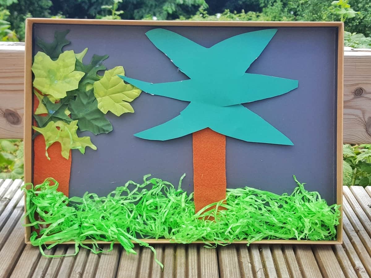 Children's crafts | How to make an easy 3D jungle. This craft is suitable for young children to do alone but under strict supervision due to the requirement to use scissors. A simple but effective craft that makes an impressive 3d jungle. Step by step instructions and materials list included.