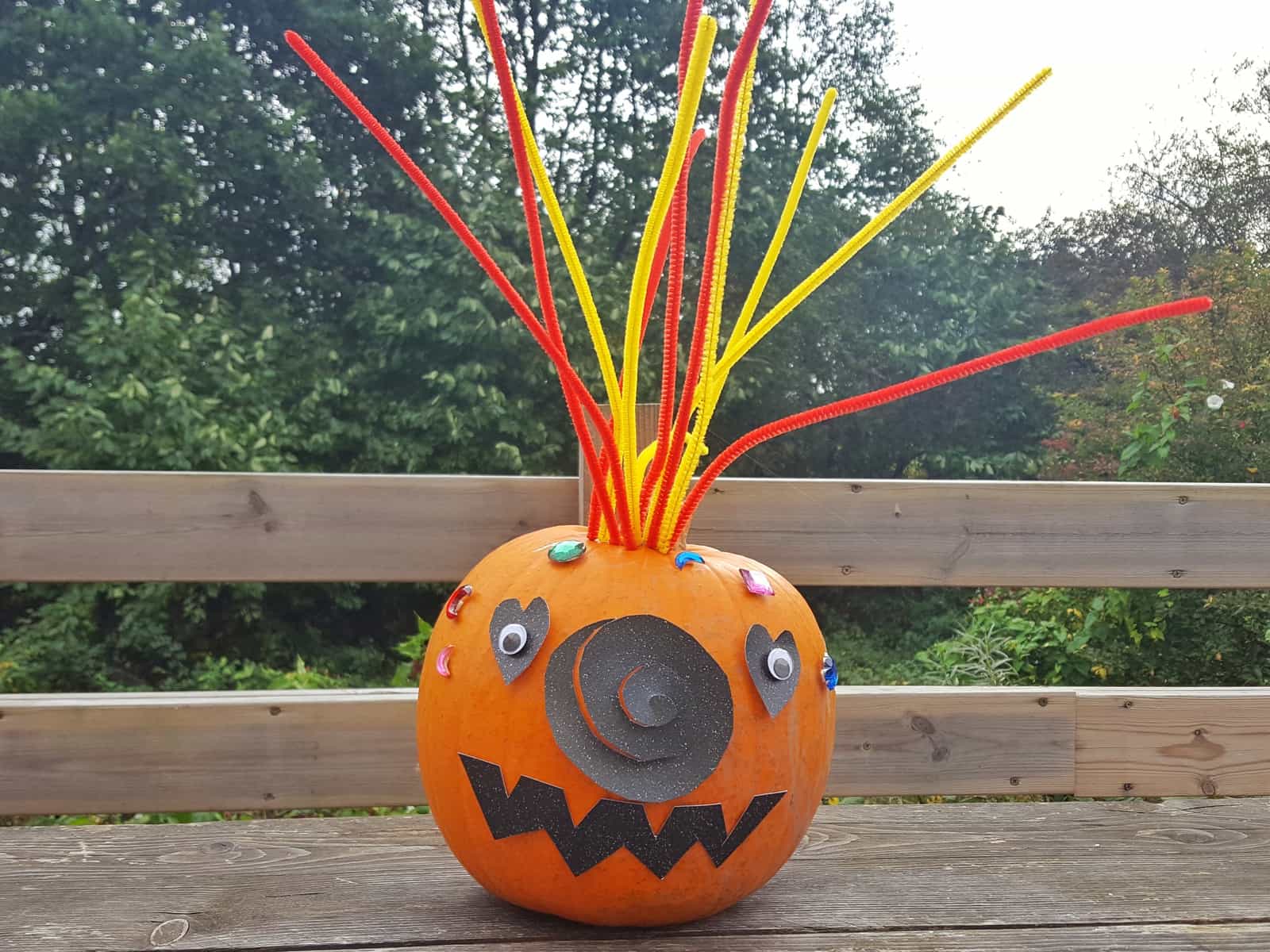 Halloween | These no-carve Halloween pumpkins are perfect for families with young children. Even toddlers can get involved with decorating their own pumpkin. This is a totally safe craft for children and they can play with it again and again with little or no adult supervision. You need minimal craft supplies and a pumpkin!