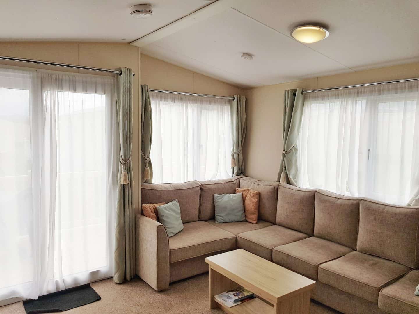 Hoburne Blue Anchor lounge