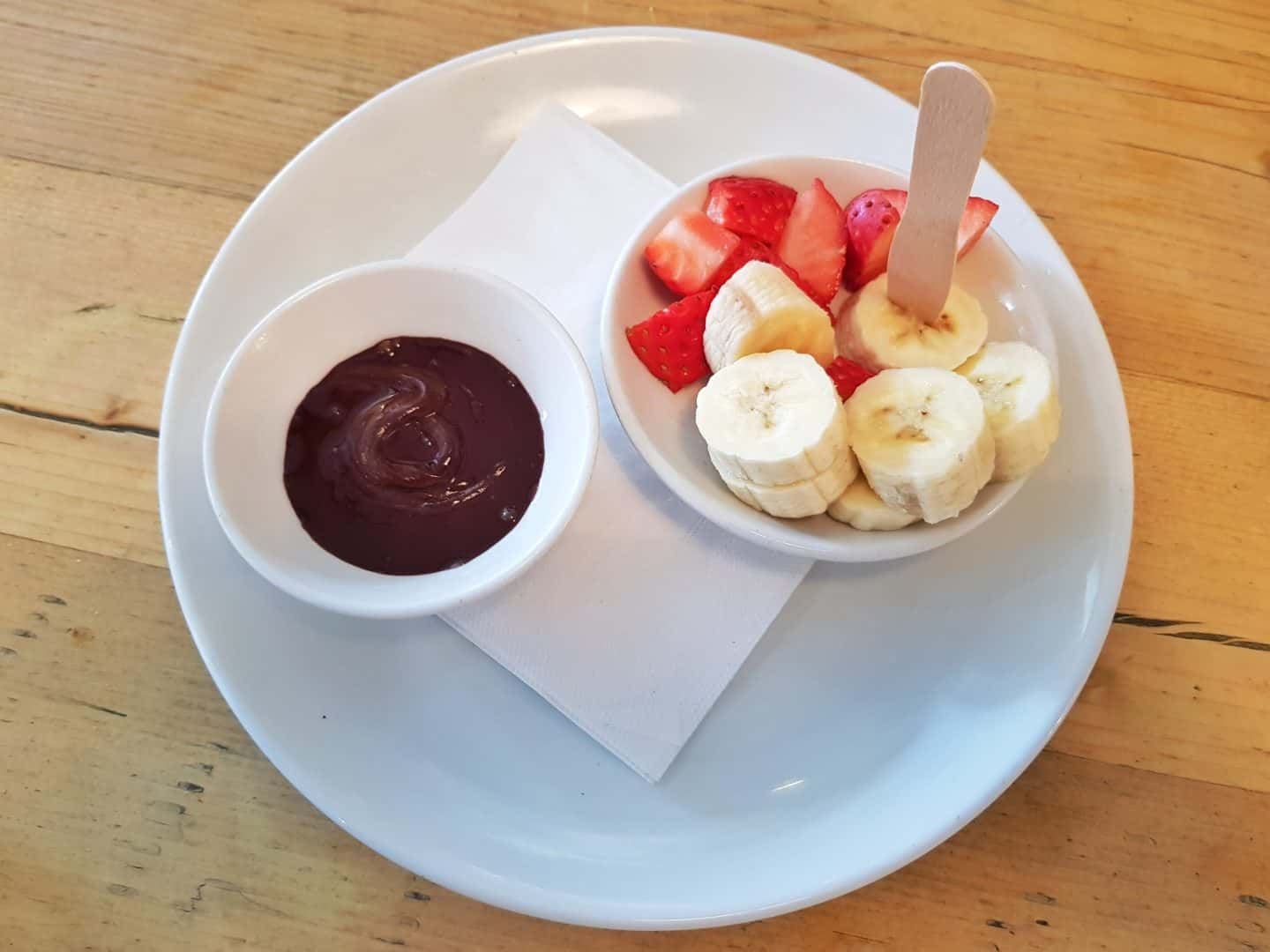 Crowngate Shopping Centre Worcester kids club Bill's restaurant dessert kids bananas and strawberries with chocolate