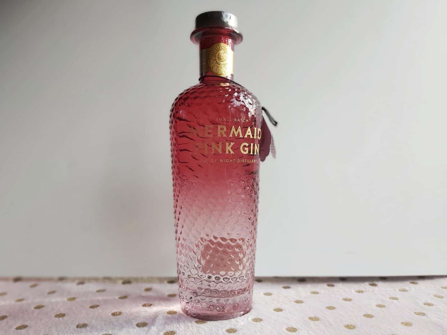 Pink mermaid gin is ideal for valentine's day