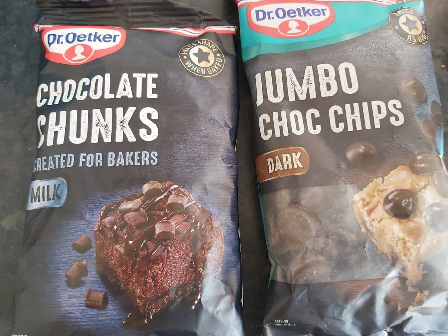 Dr Oetker chocolate chips and chocolate chunks