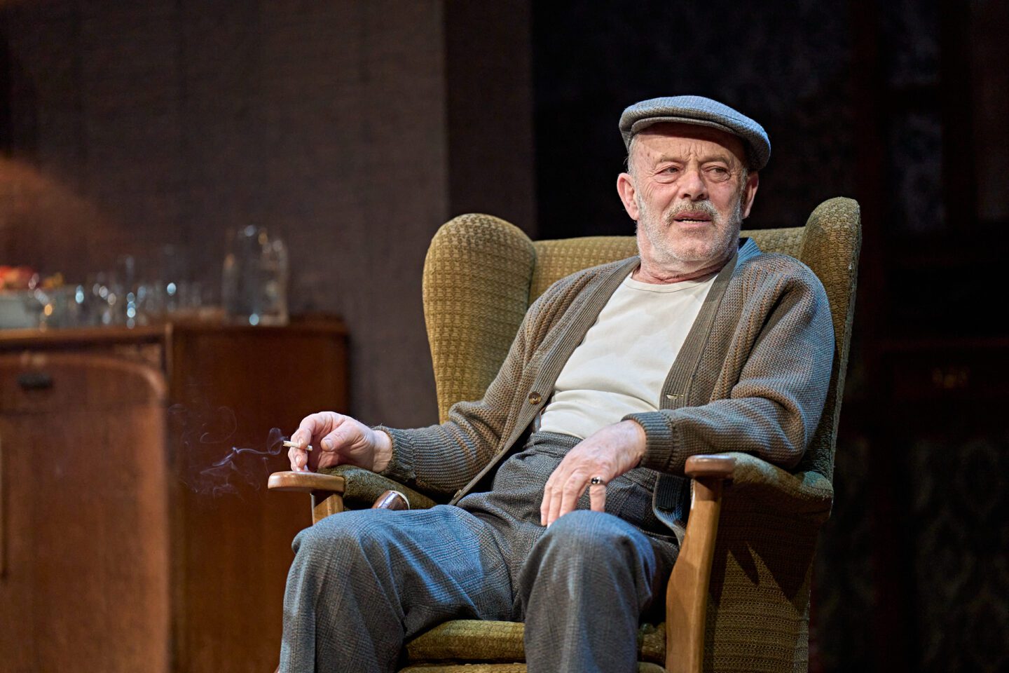 THE HOMECOMING Keith Allen (Max) © Manuel Harlan