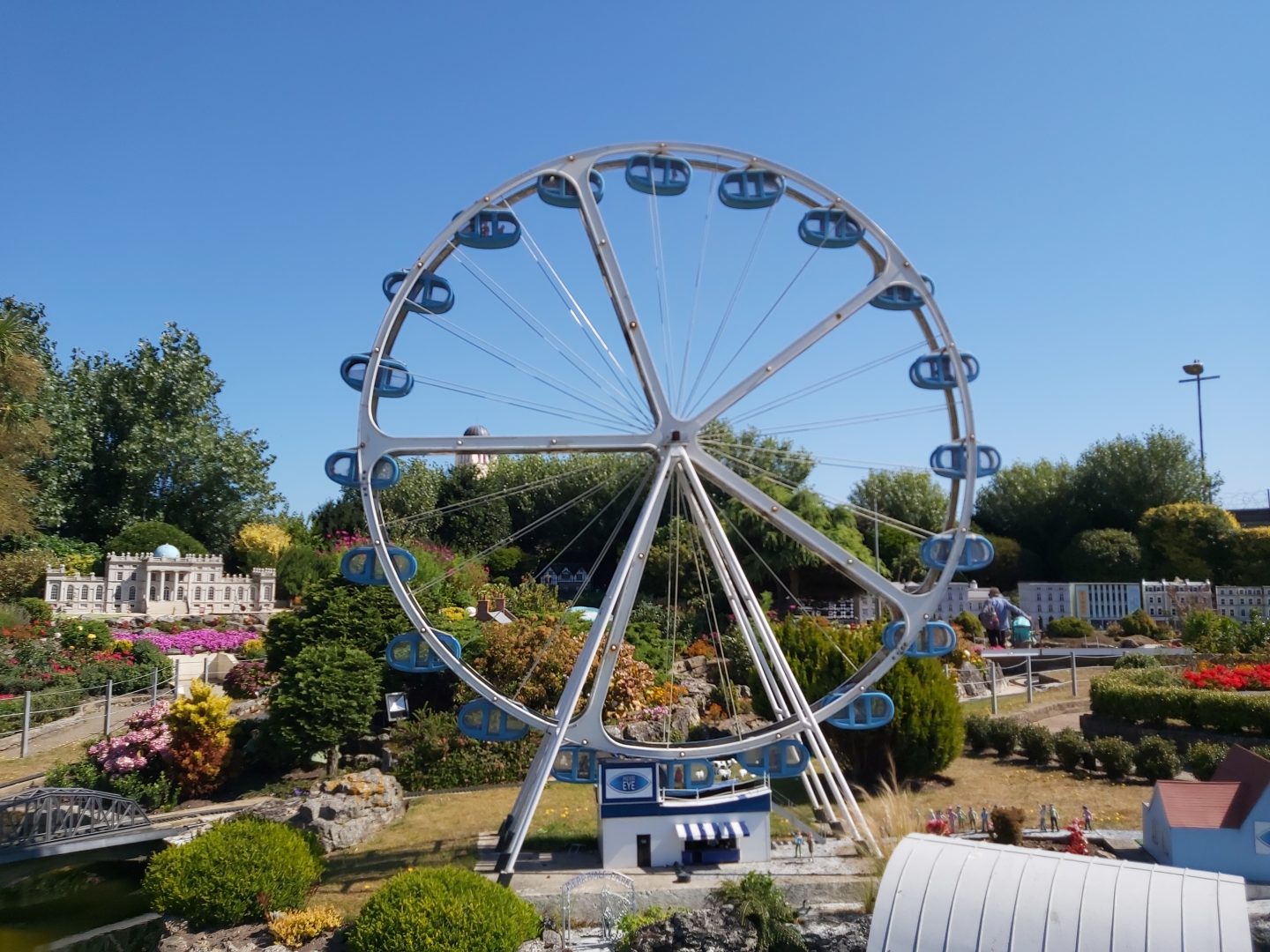 Replica of the Great Yarmouth Ferris Wheel in the Merrivale Model Village