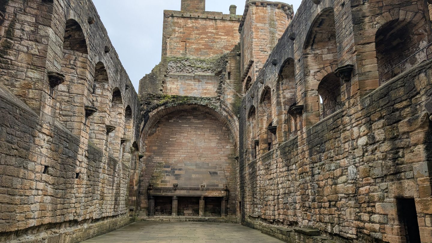 Linlithgow Palace walls